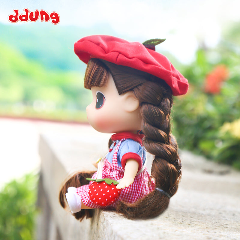 MUÑECA DDUNG DOLL FRESA